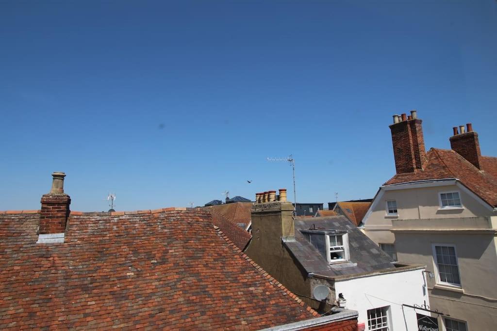 Apartment 6 At Number 8: City Centre, 1 Bedroom, Sofa Bed In Lounge Canterbury Exteriör bild