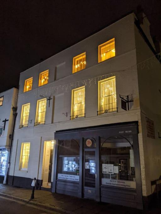 Apartment 6 At Number 8: City Centre, 1 Bedroom, Sofa Bed In Lounge Canterbury Exteriör bild