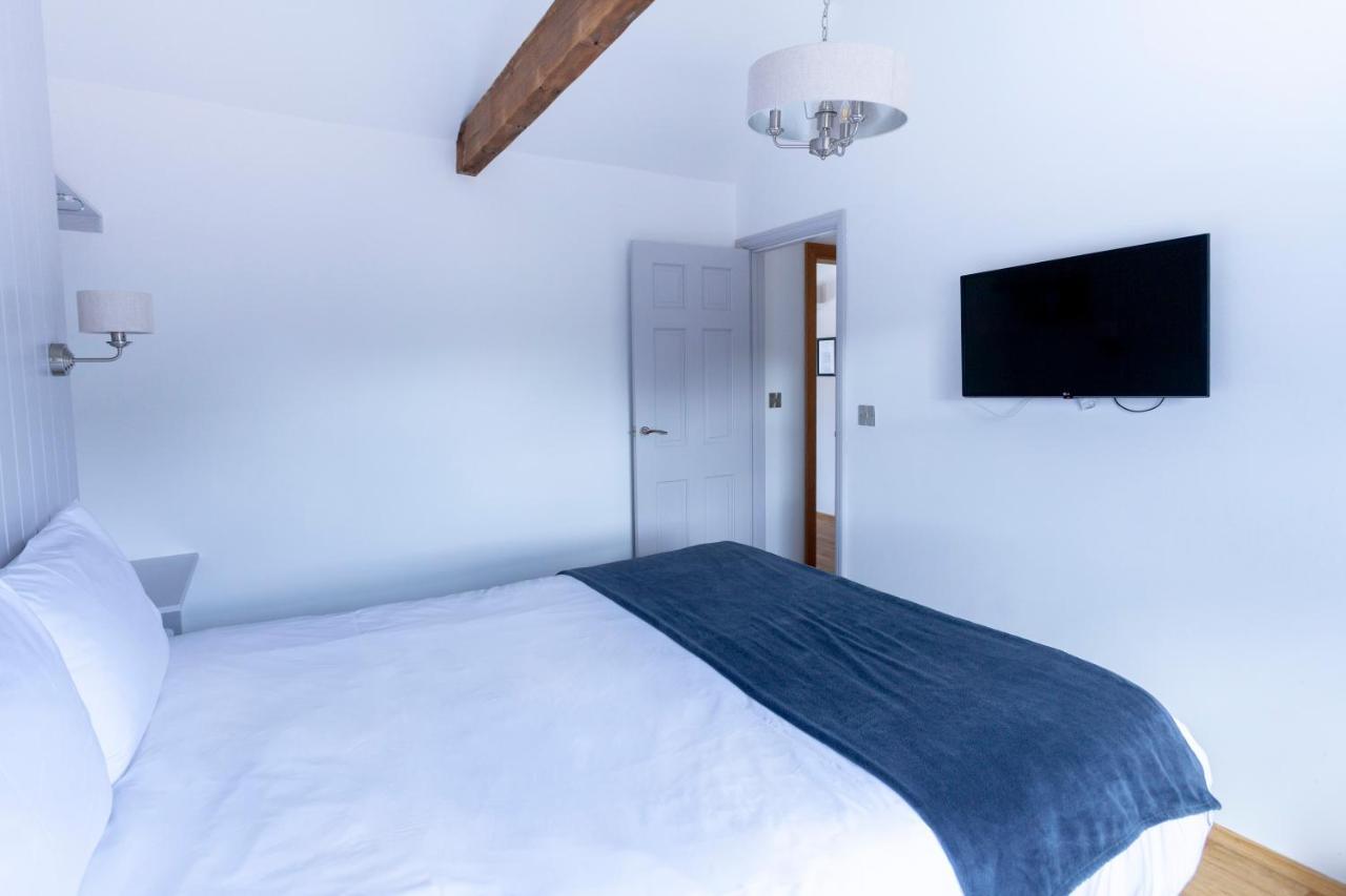 Apartment 6 At Number 8: City Centre, 1 Bedroom, Sofa Bed In Lounge Canterbury Exteriör bild