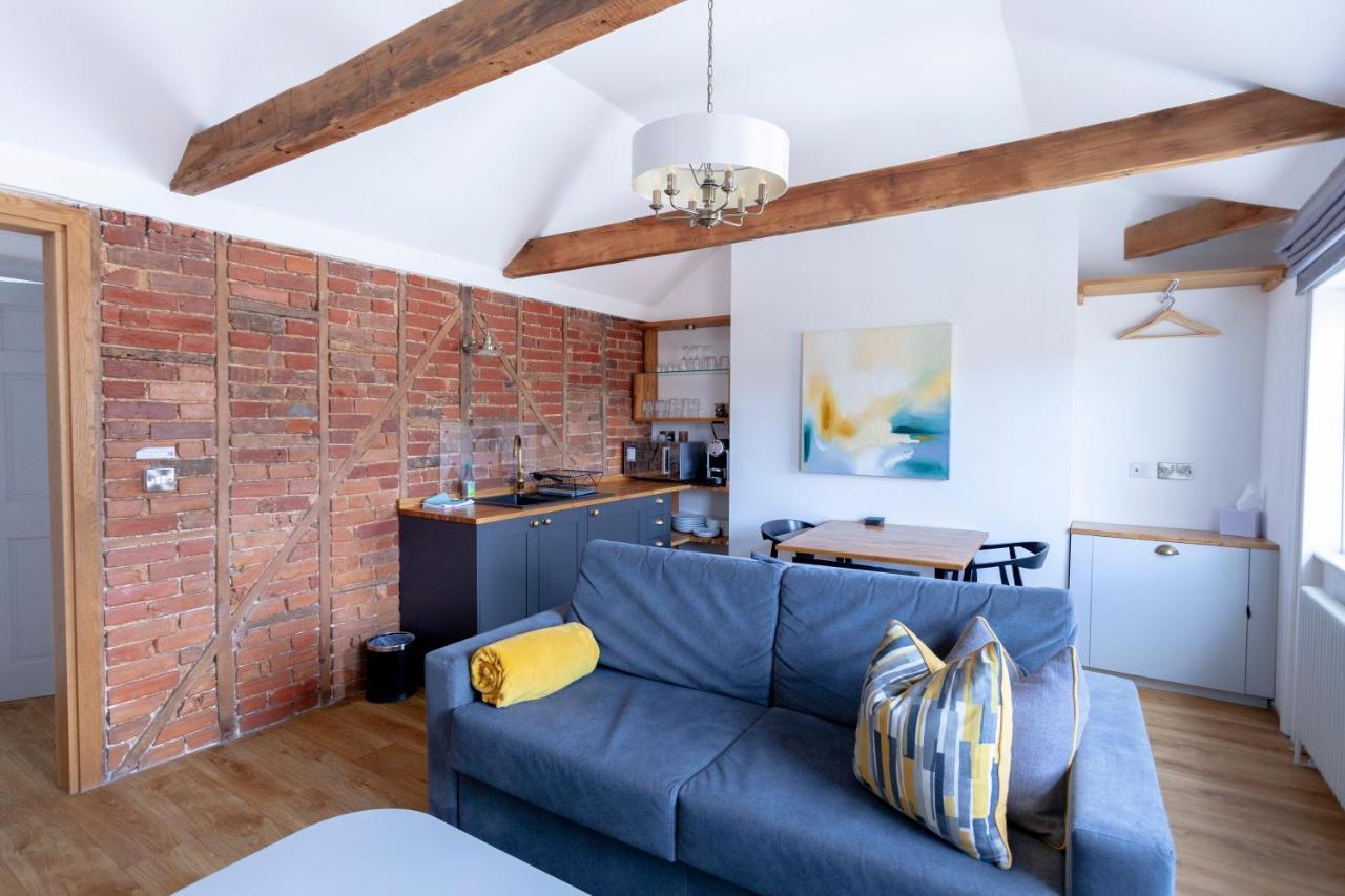 Apartment 6 At Number 8: City Centre, 1 Bedroom, Sofa Bed In Lounge Canterbury Exteriör bild